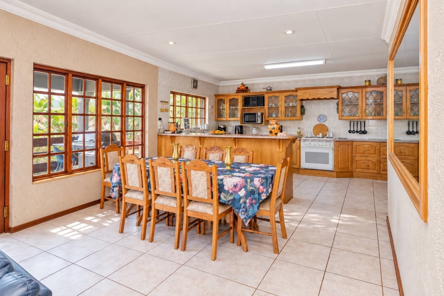 5 Bedroom Property for Sale in Schoemansville North West